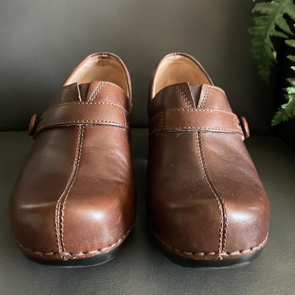 🌸 5/$35. Dansko Solstice Chestnut Brown Clog - Picture 4 of 9